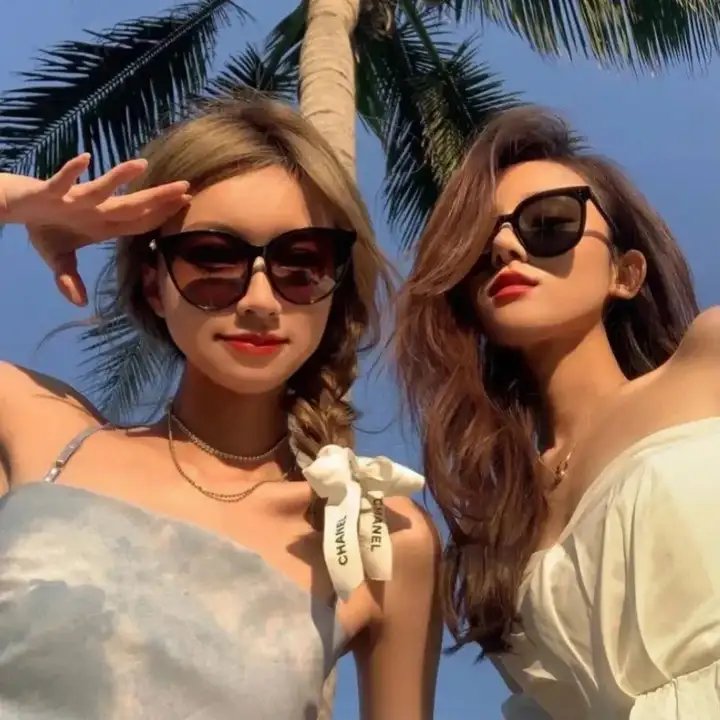 女儿国嬉春
